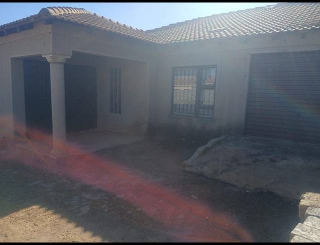 3 BEDROOM HOUSE FOR SALE IN DRIEZIEK